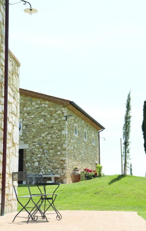 Agriturismo San Lorenzo Serre Di Rapolano Pokoj fotografie